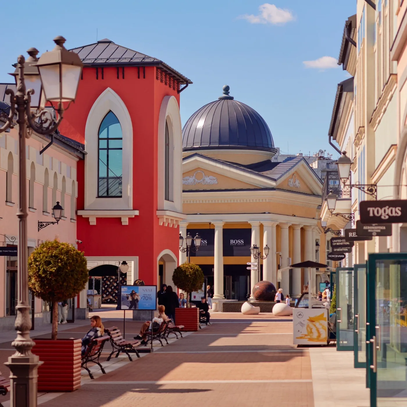 Outlet Village Belaya Dacha